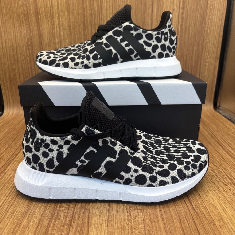 Adidas Swift Run 1.0 Womens 7 Black White Leopard Print Sneakers JR0634